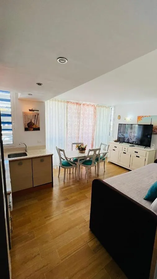 Apartamentos Bajondillo Beach Cozy Inns Torremolinos Apartment